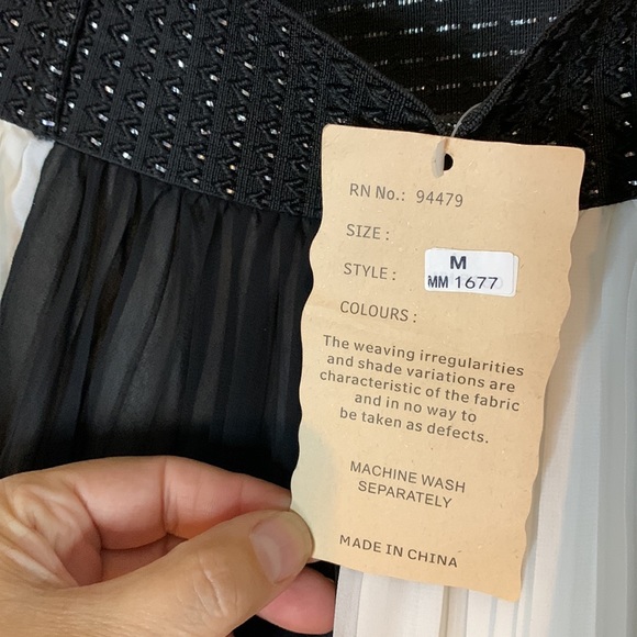 Box Carmen Marc Valvo M - Picture 3 of 16